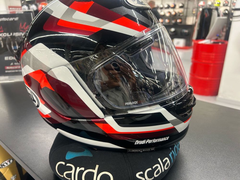 Capacete ARAI Quantic Red Serpente S,, com 2 anos, ainda na garantia