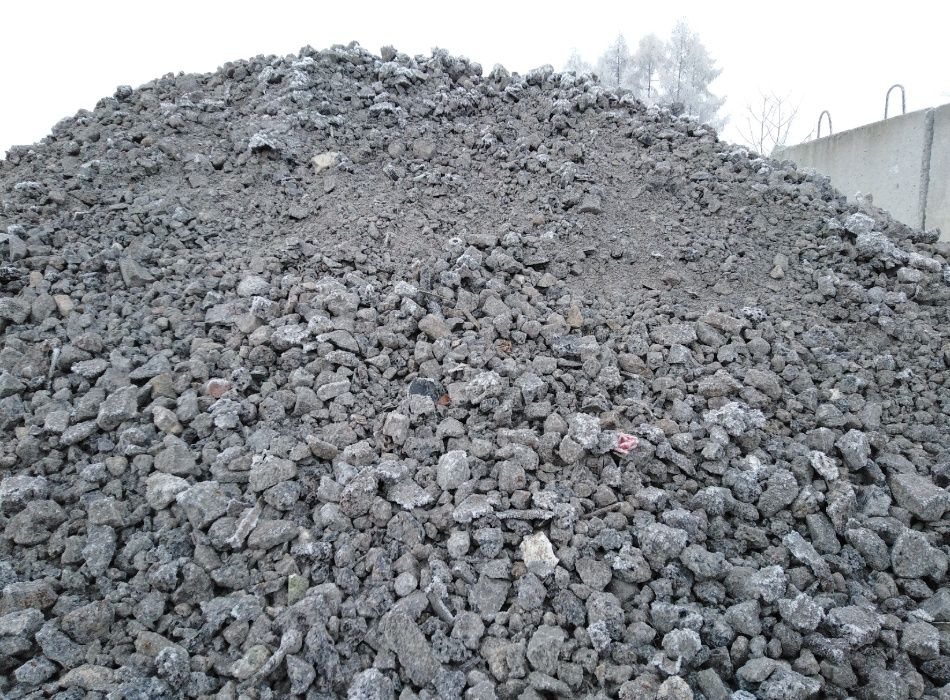 Kruszywo pohutnicze szare grube frakcja 8-45 kliniec hutniczy