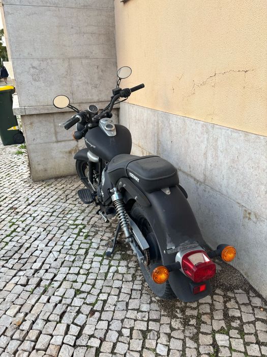 Keeway Superlight 125