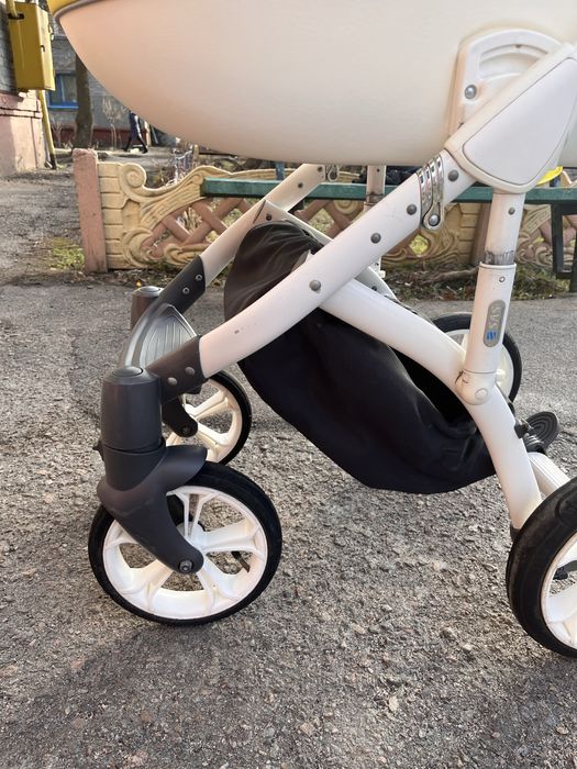 Дитяча коляска Roan bass soft 2 в 1