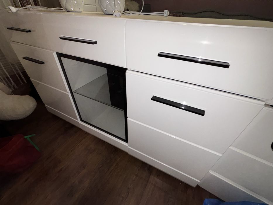 Sprzedam zestaw mebli