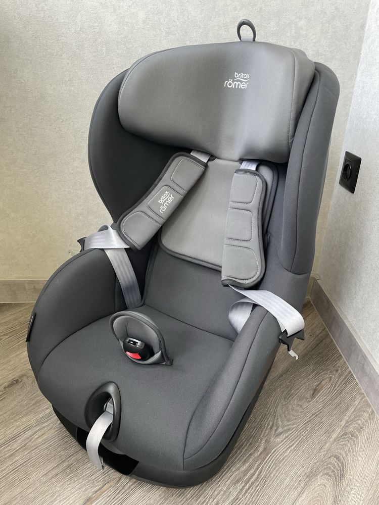 Автокрісло Britax Römer TRIFIX2 i-SIZE (Storm Grey)