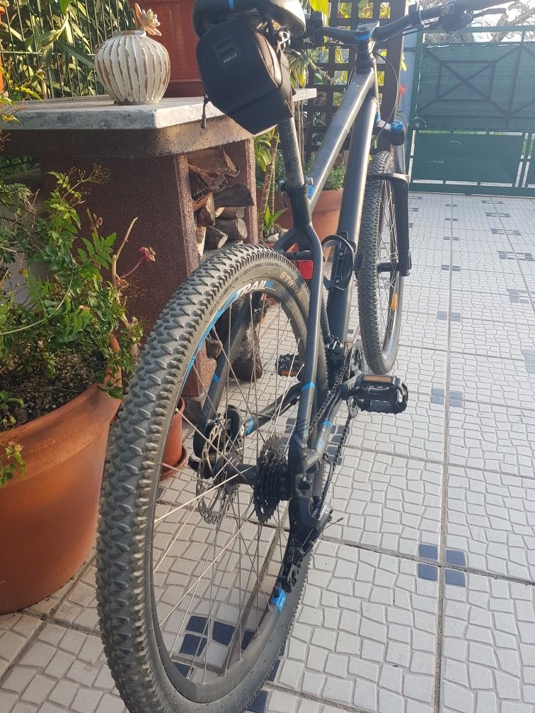 Bicicleta BTWIN com pouco uso