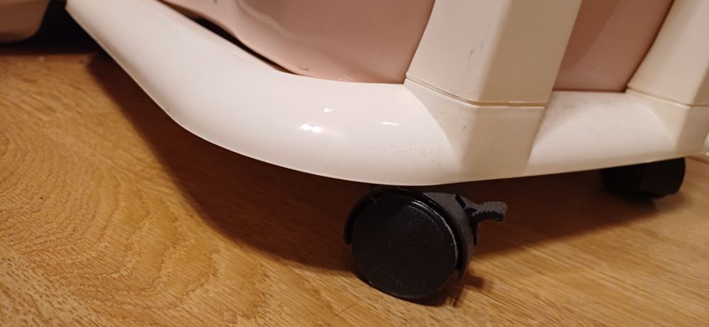 Organizer, regał, pojemniki na zabawki na kółkach