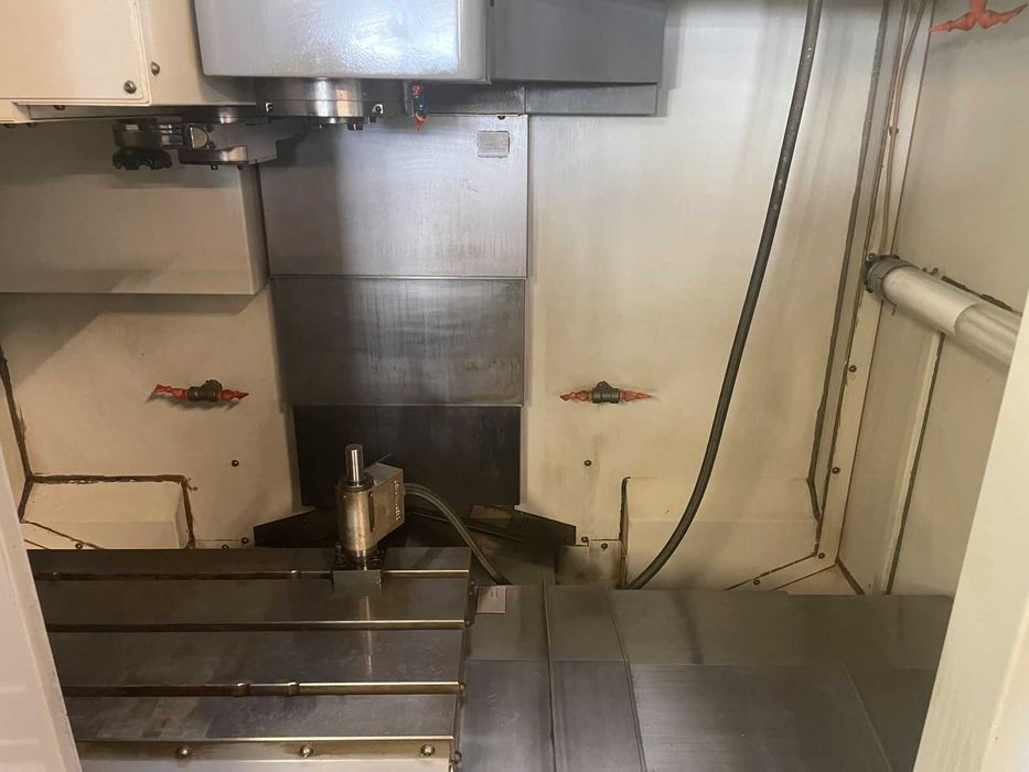 Фрезерний ЧПУ обробний центр MAZAK VCN 410A, в наявності.
