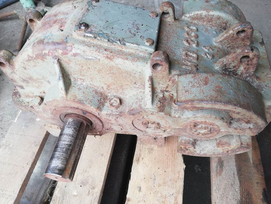 Starocie stara ciężka przekładnia WD-200