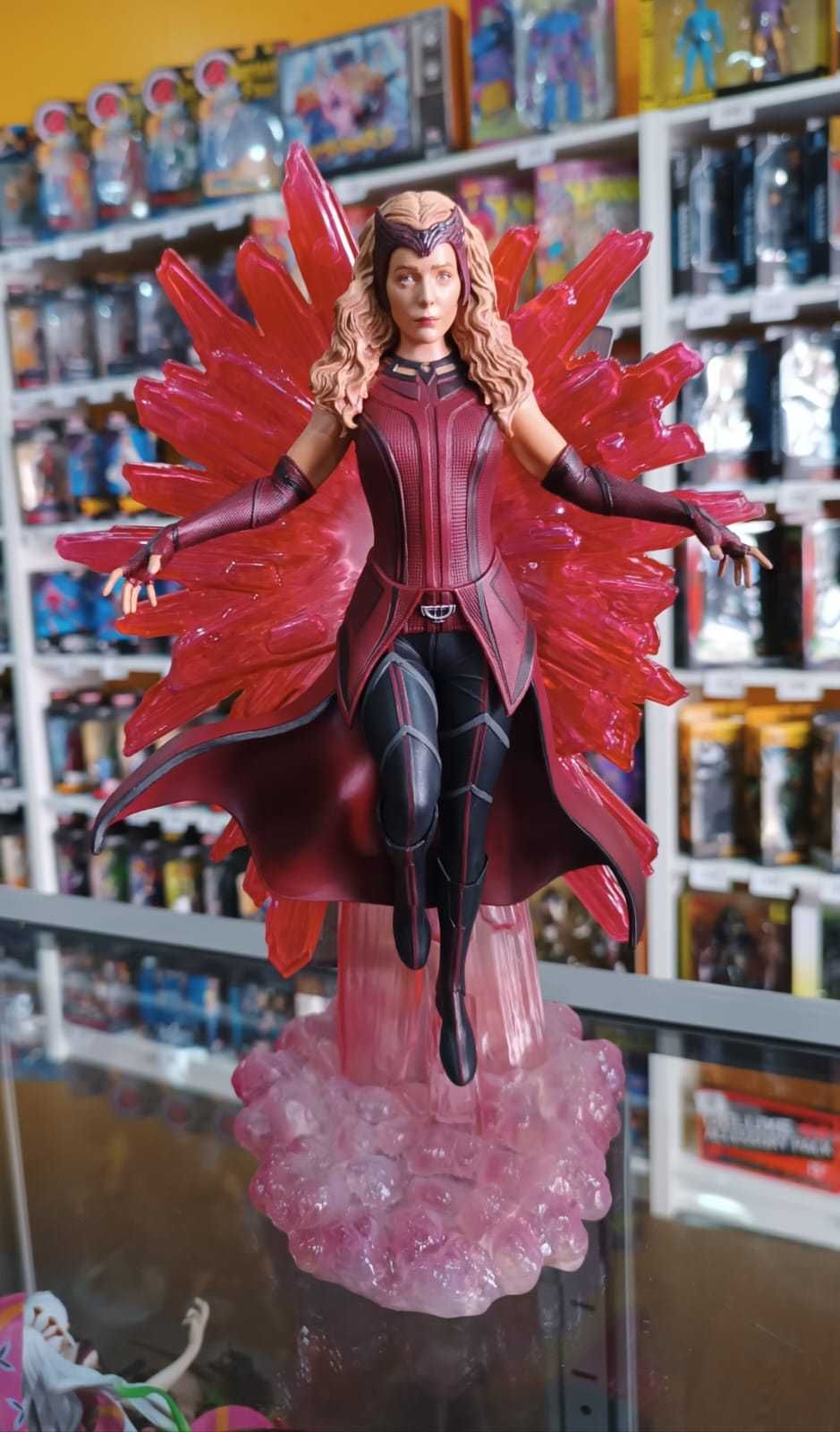 Estátua Marvel - Scarlet Witch