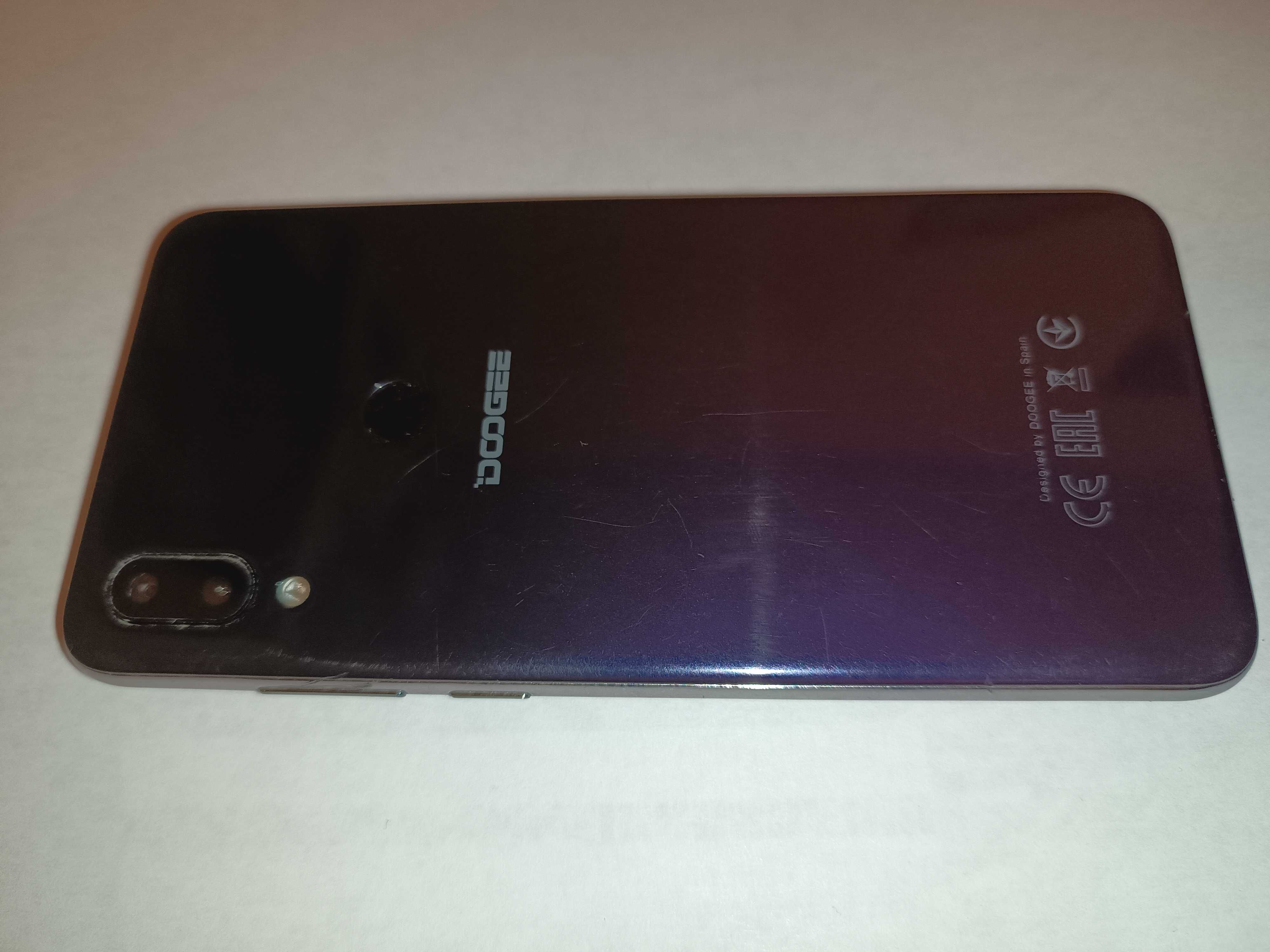 Смартфон 4G (LTE), 3/32 Гб Doogee Y7 Phantom Purple