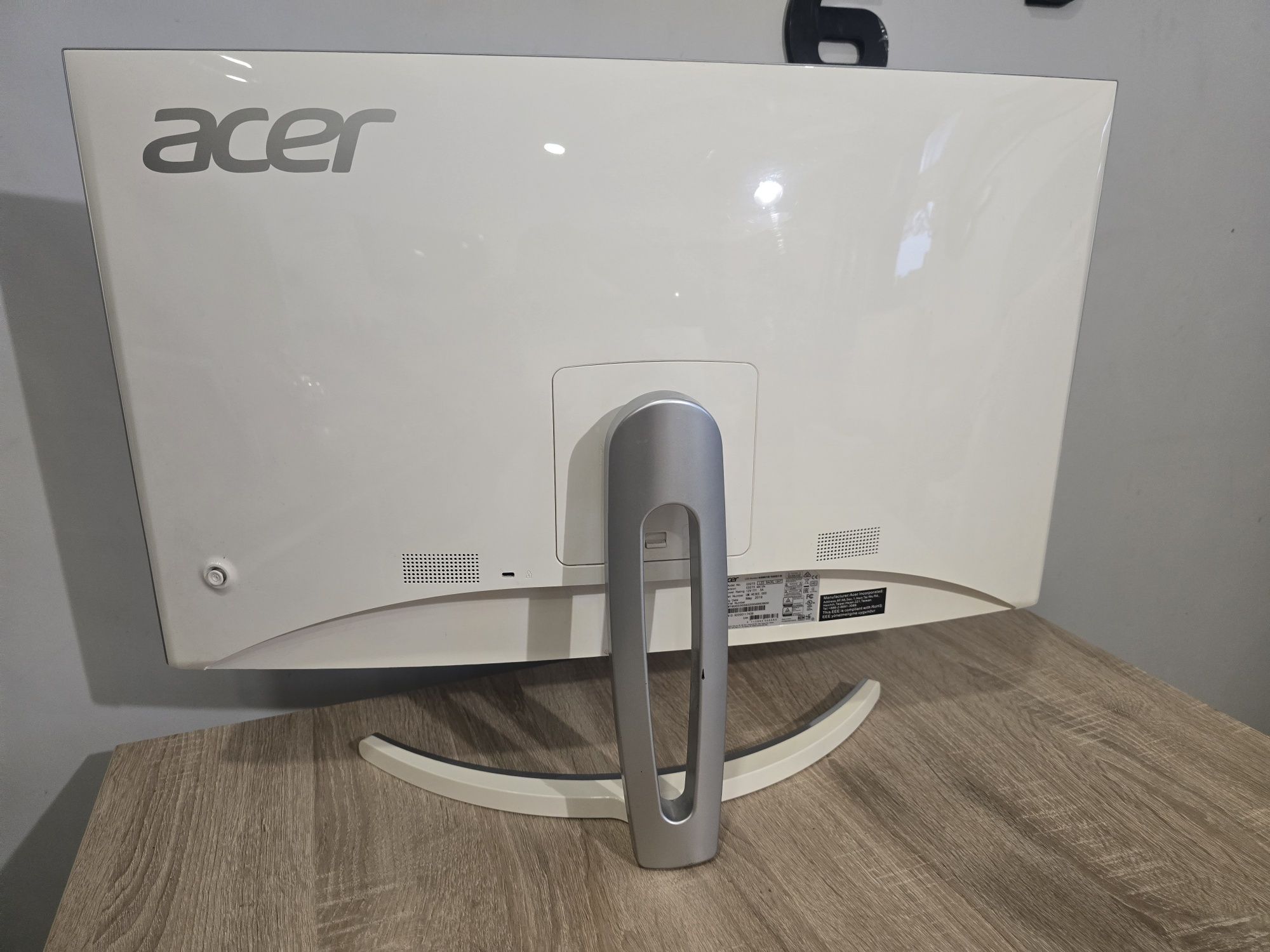 Monitor Acer ED273wmidx
Z