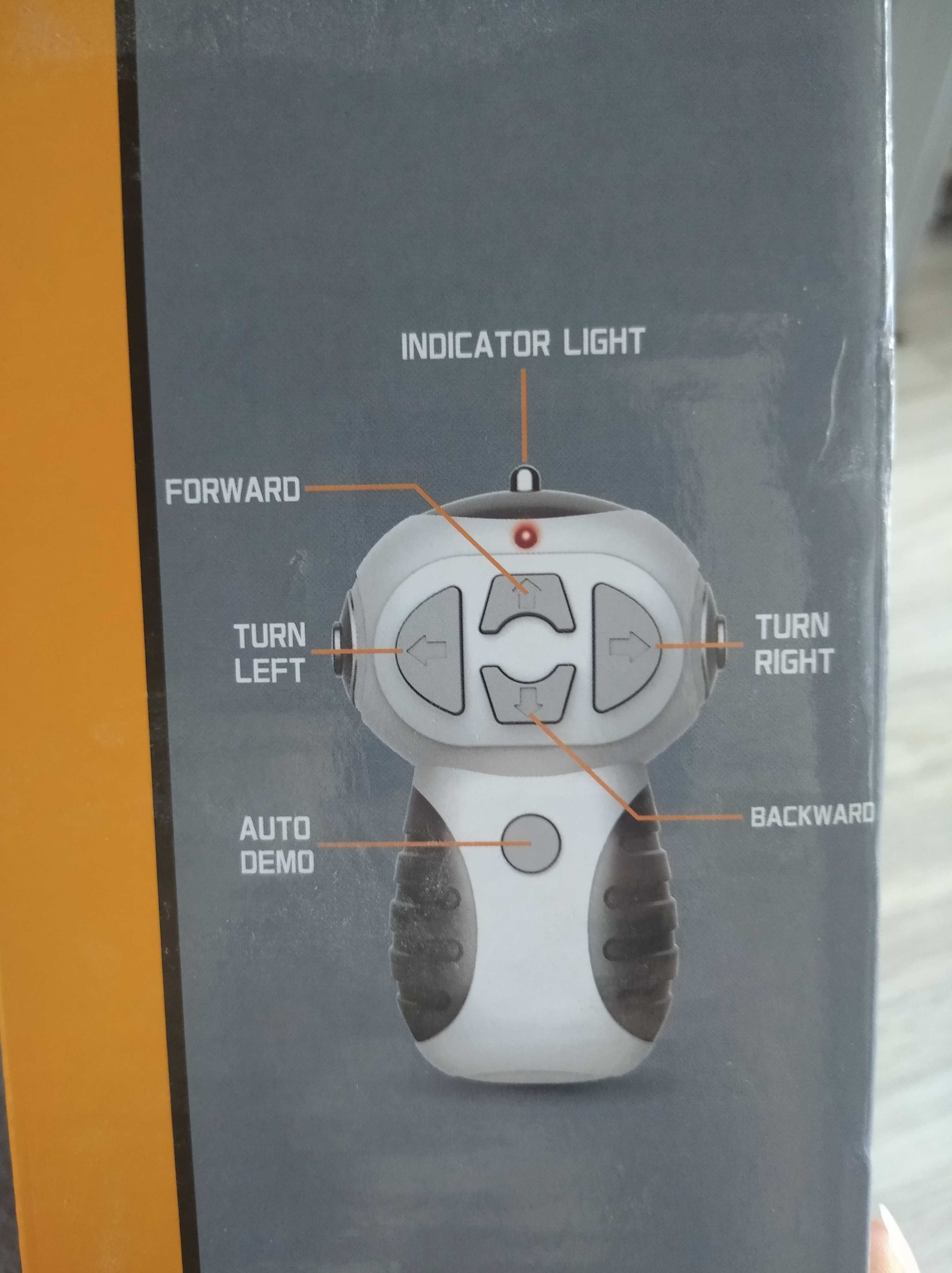 Robot 8 tańczący na pilota