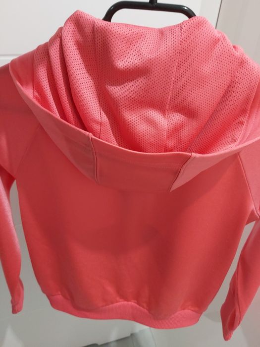Piękna bluza z firmy ADIDAS śliska 128 cm.