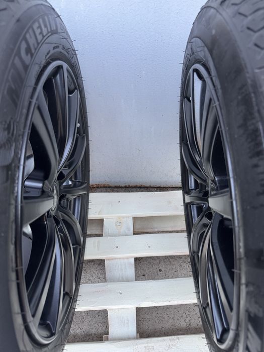 Шини Michelin 235 50 18