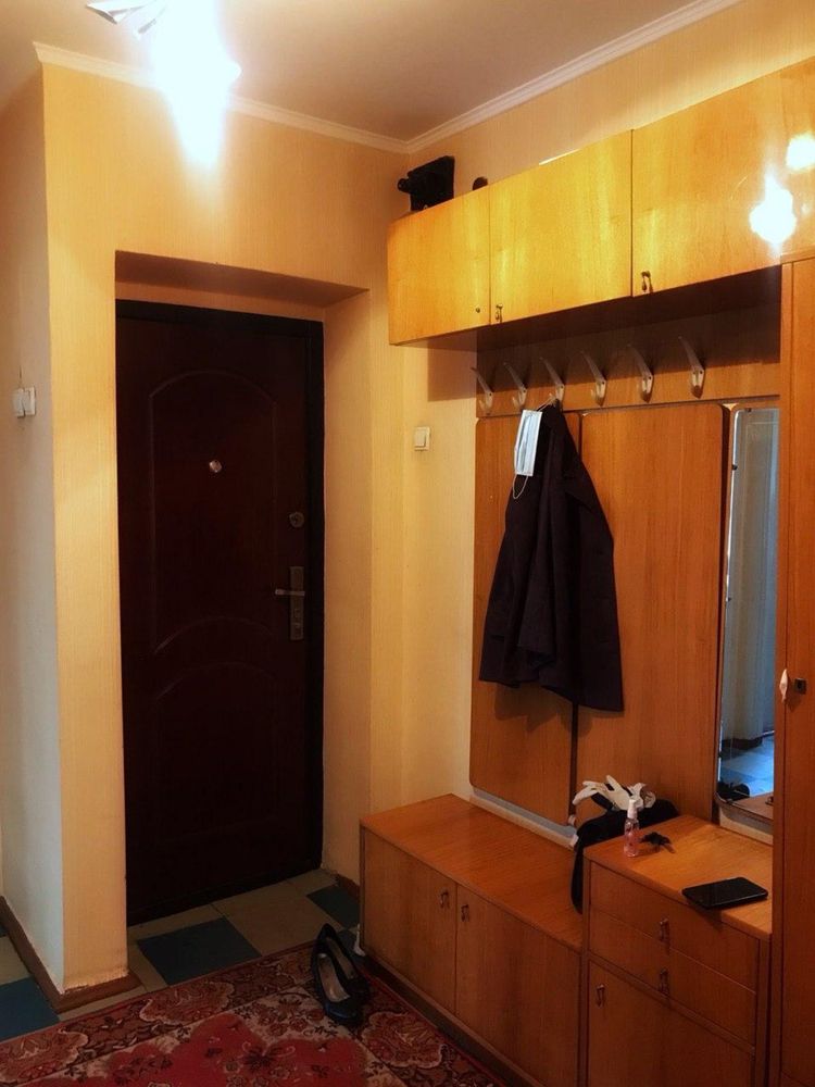 Продаж 3 кімнатної квартири в центрі