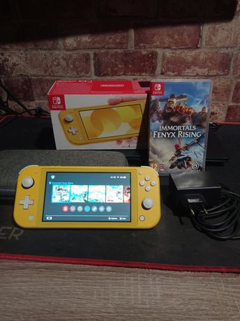 Nintendo Switch Lite Yellow (żółty) etui i gra Immortall Fenyx Rising