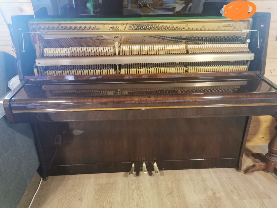 Piano vertical Rosler