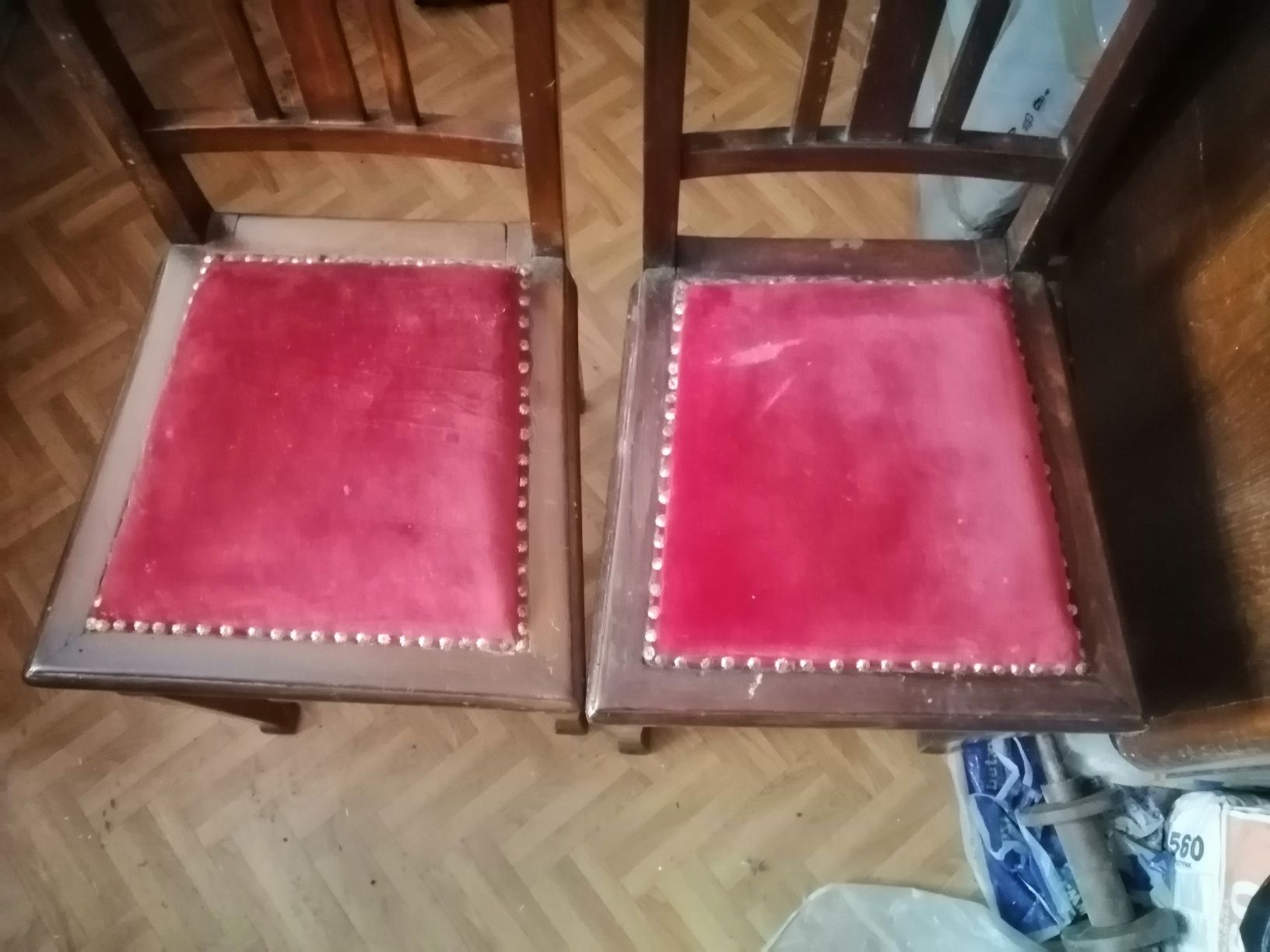 Krzesła antyk obicie bordowe