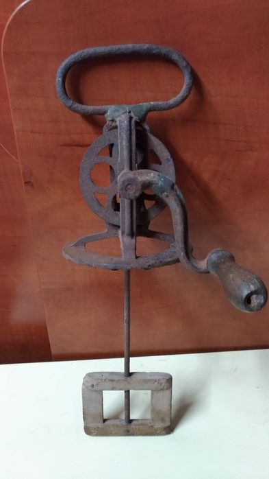 Batedeira manual antiga