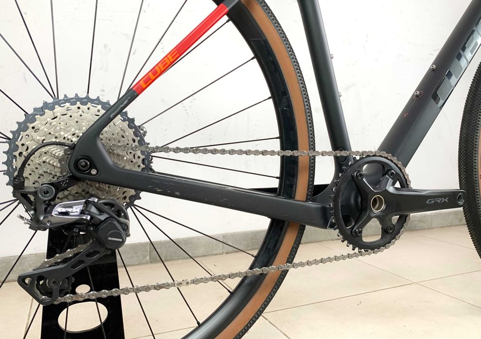 Гравійник Cube Nuroad C62 Pro карбон