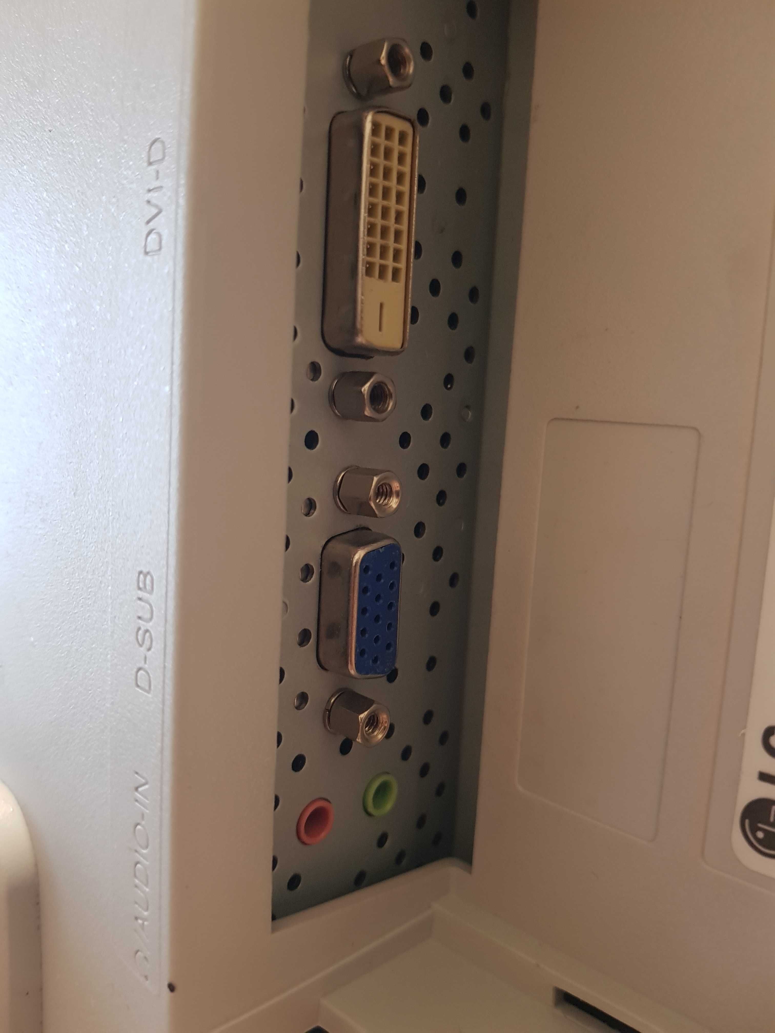 Sprzedam monitor LED LG 22 cale