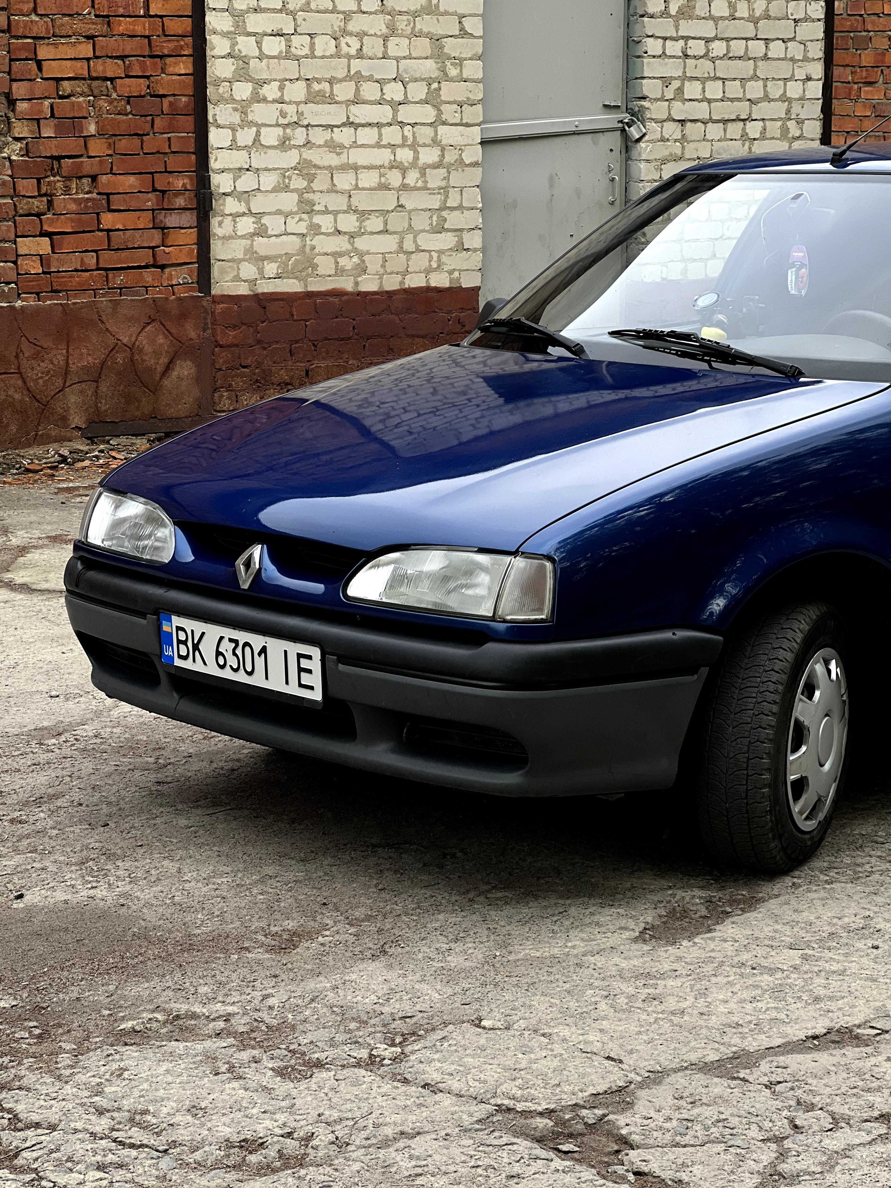 Авто Renault 19 1998р.