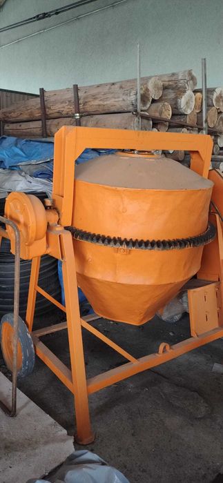 Betoniarka 250L odnowiona super stan