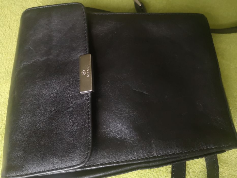 Torebka Adax czarna skóra.