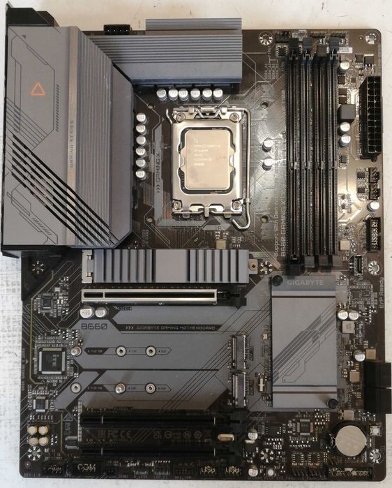 Продам материнскую плату GA-B660 Gaming X DDR4, Socket 1700, DDR4.