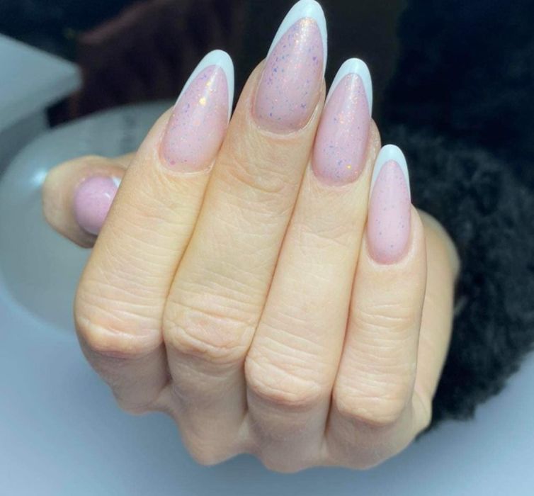 Stylistka Paznokci/ zagęszczanie i przedłużanie włosów