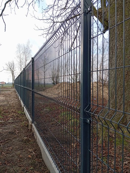 Montaż ogrodzeń systemowych