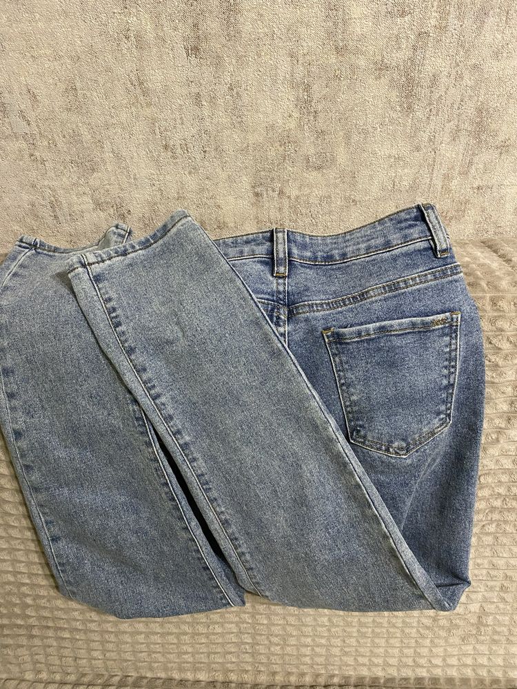 Джинсы Denim