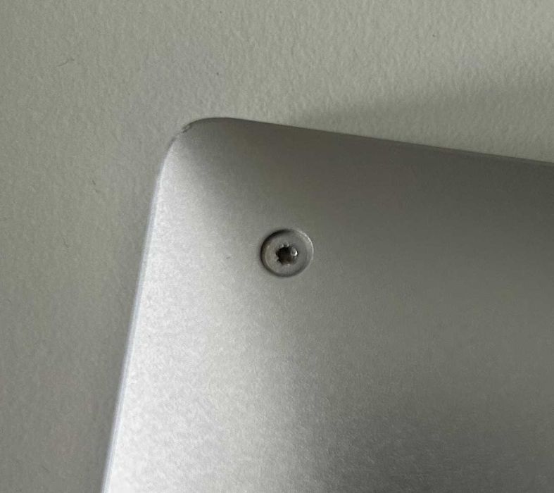 Dell Precision 5530 - i9-8950HK 16GB RAM 512GB SSD 4K P2000 Windows 11