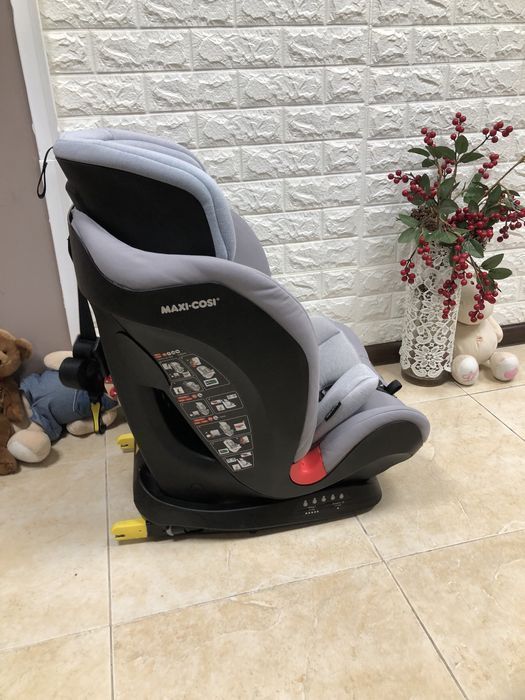 Автокрісло MAXI-COSI Titan  Група 1/2/3 (9-36 кг) максі косі
