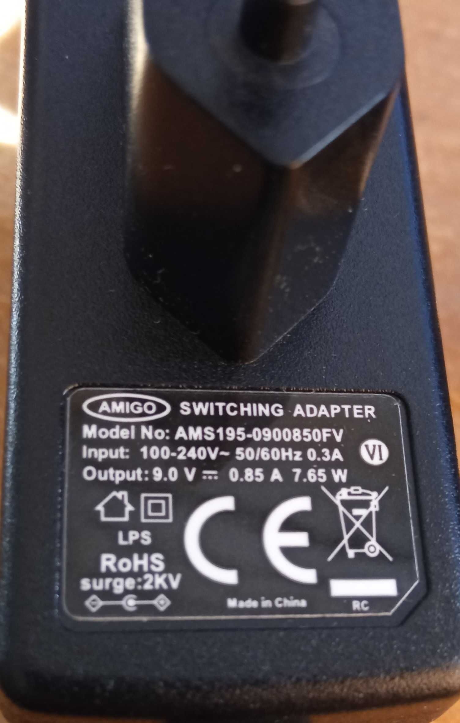 Блок питания 9V / 850mA (TP link)