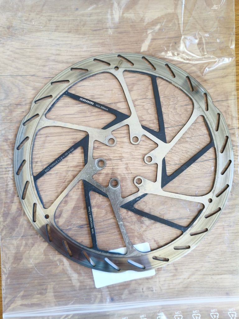 Hamulce SRAM DB8 z tarczami HS2