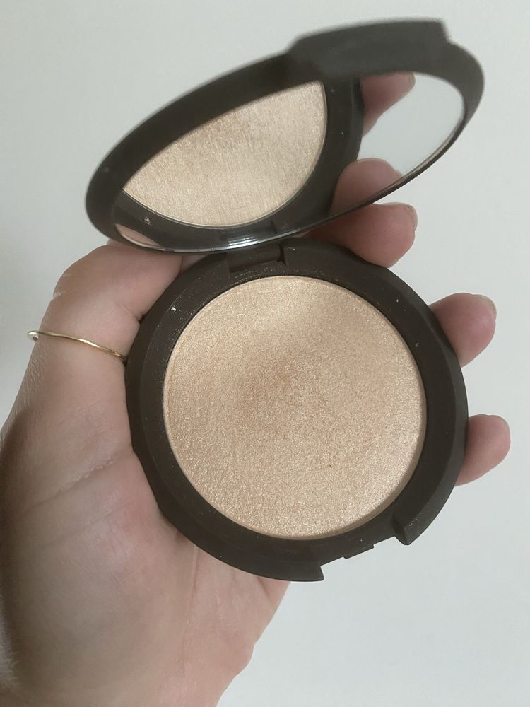 Rozswietlacz Becca x Smashbox odcień Moonstone