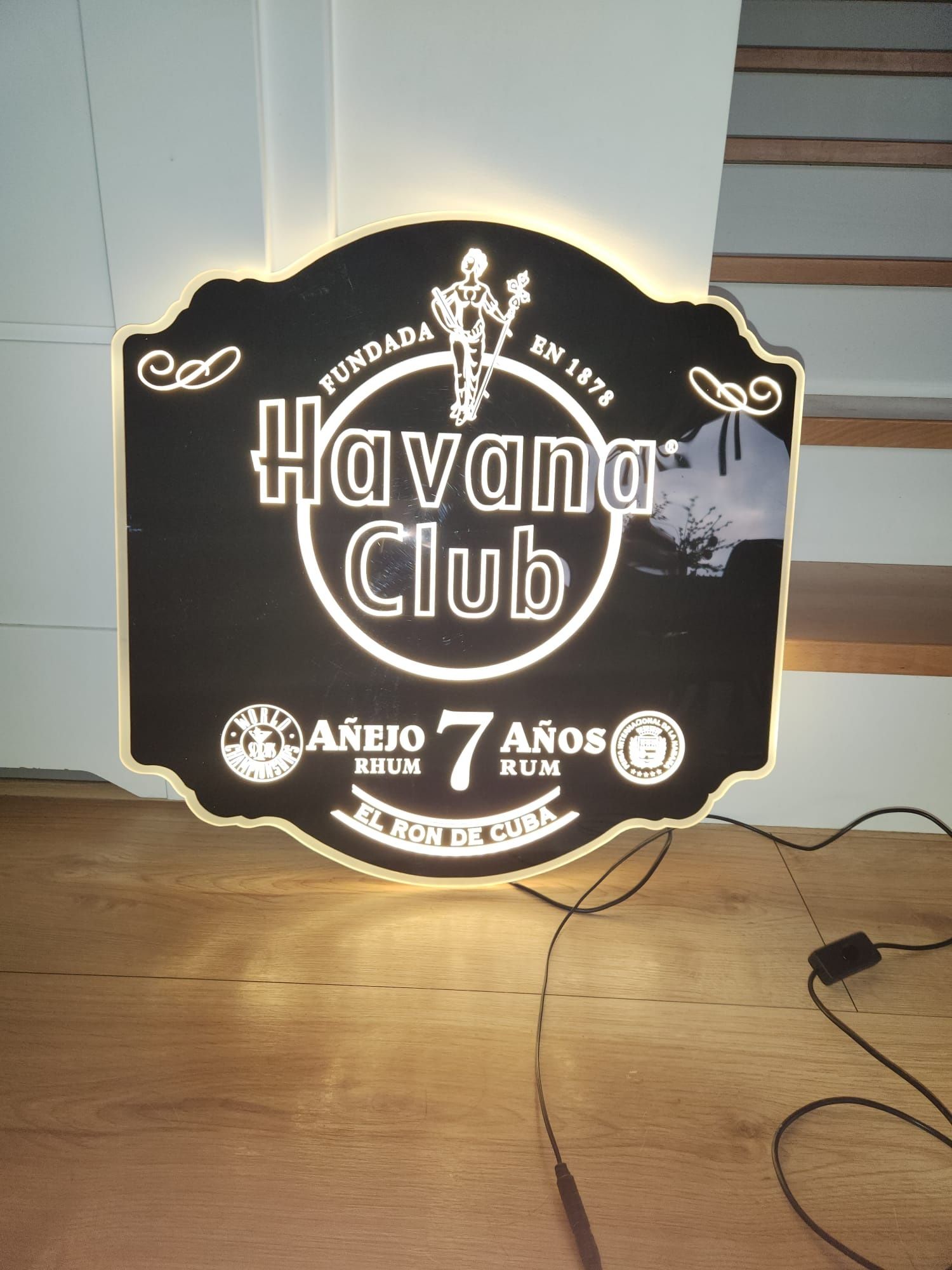 Havana Club logo neon led