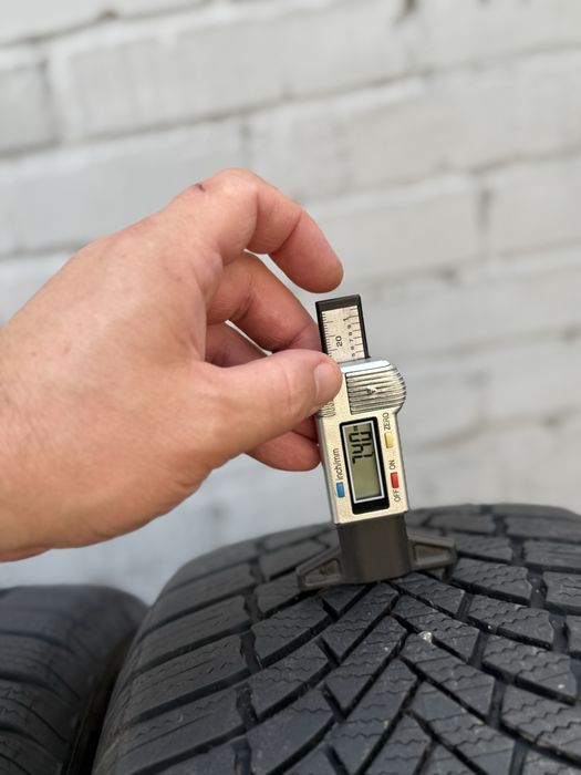 Топова шина‼️Bridgestone Blizzak lm005 98Н 215/55 r17 7.4мм 2023рік