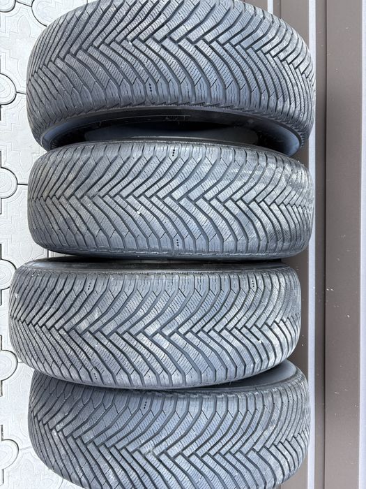 Продам шини Michelin Alpin7 235/60/18