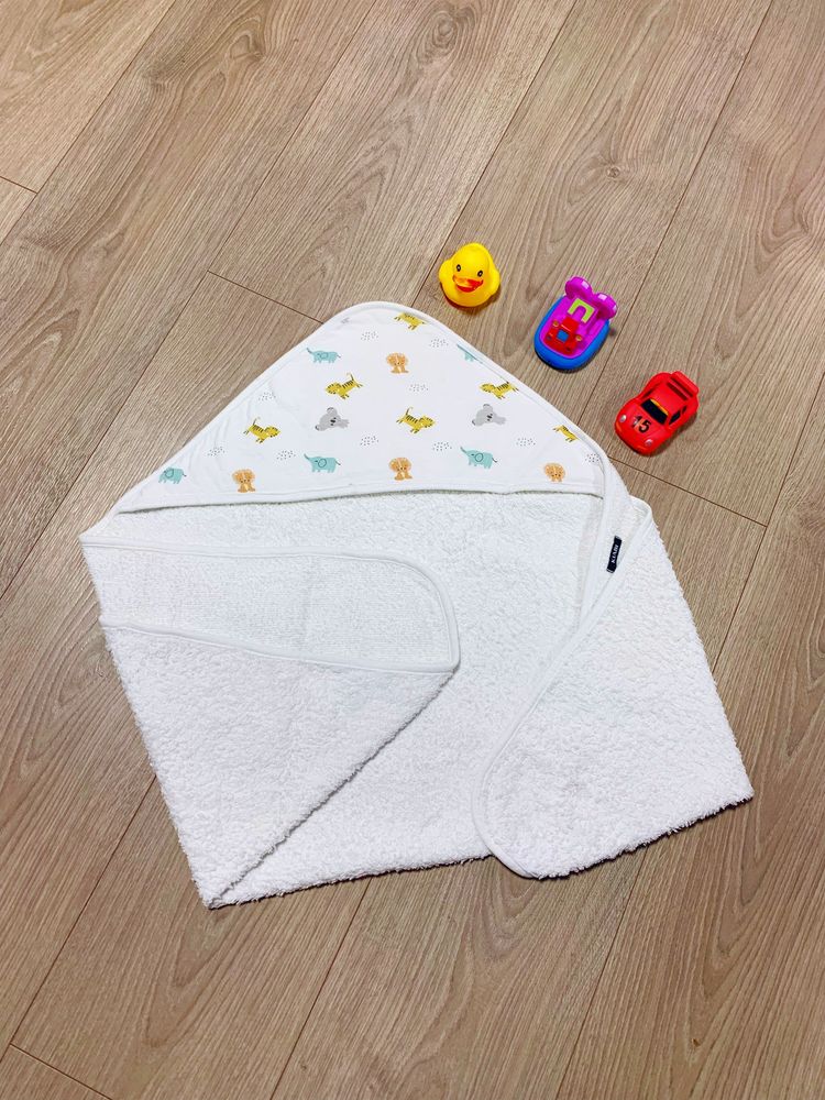 Детское полотенце с уголком (банное); дитячий рушник з капюшоном