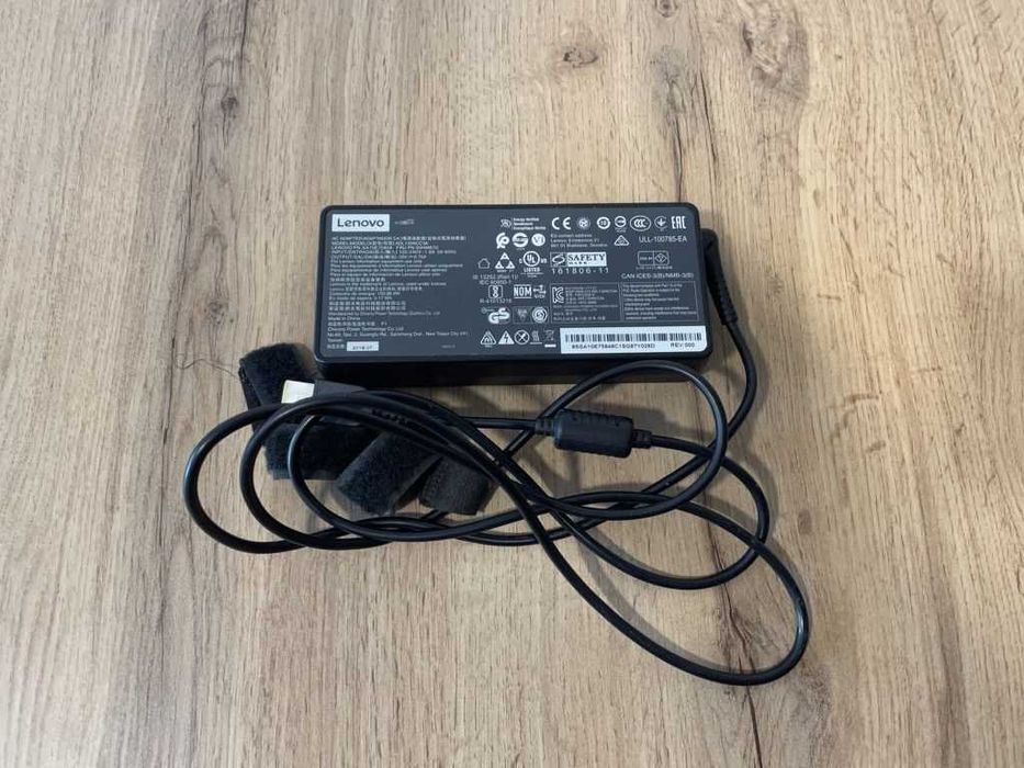Блок живлення Lenovo 20V/6,5A/135W