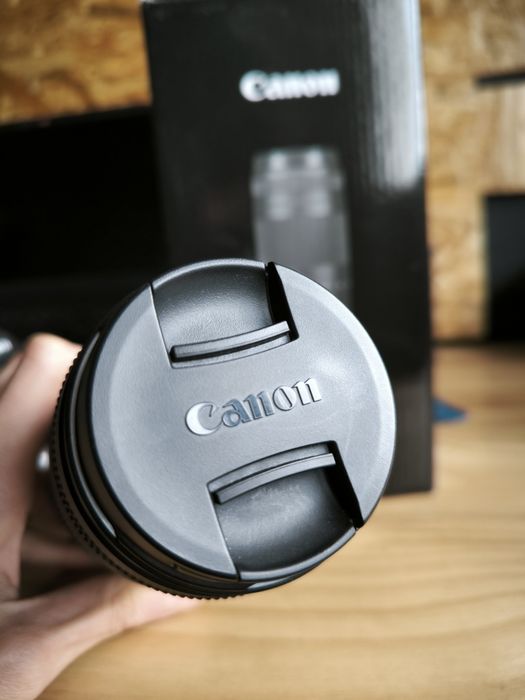 Canon RF 75-300 f4-5.6