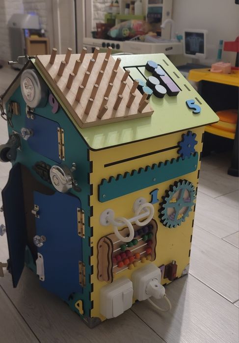 Бізі будинок/бізідом/бізіборд