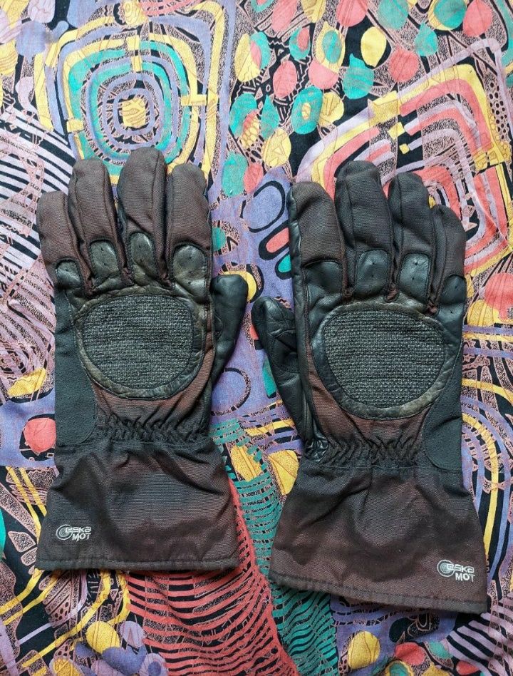 Мотоперчатки рукавички eska dautona bmw Gore-Tex оригінал 

Захис у не