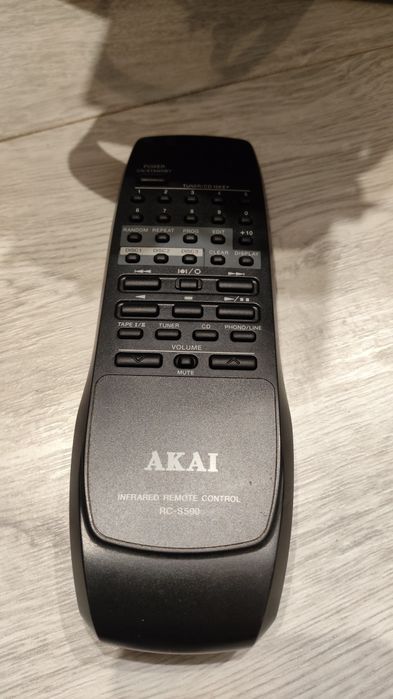 Wieża Akai AX-590 pilot i gramofon