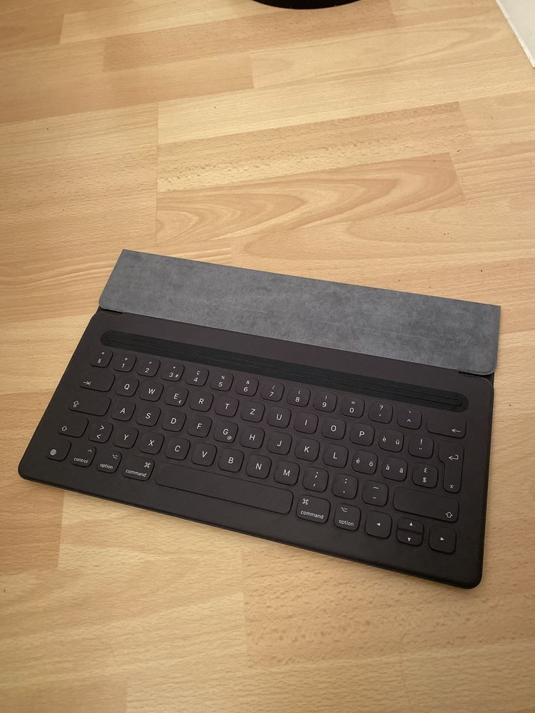 Apple Etui Smart Keyboard Folio do iPada Pro 12,9 cali (3. i 4. gen)