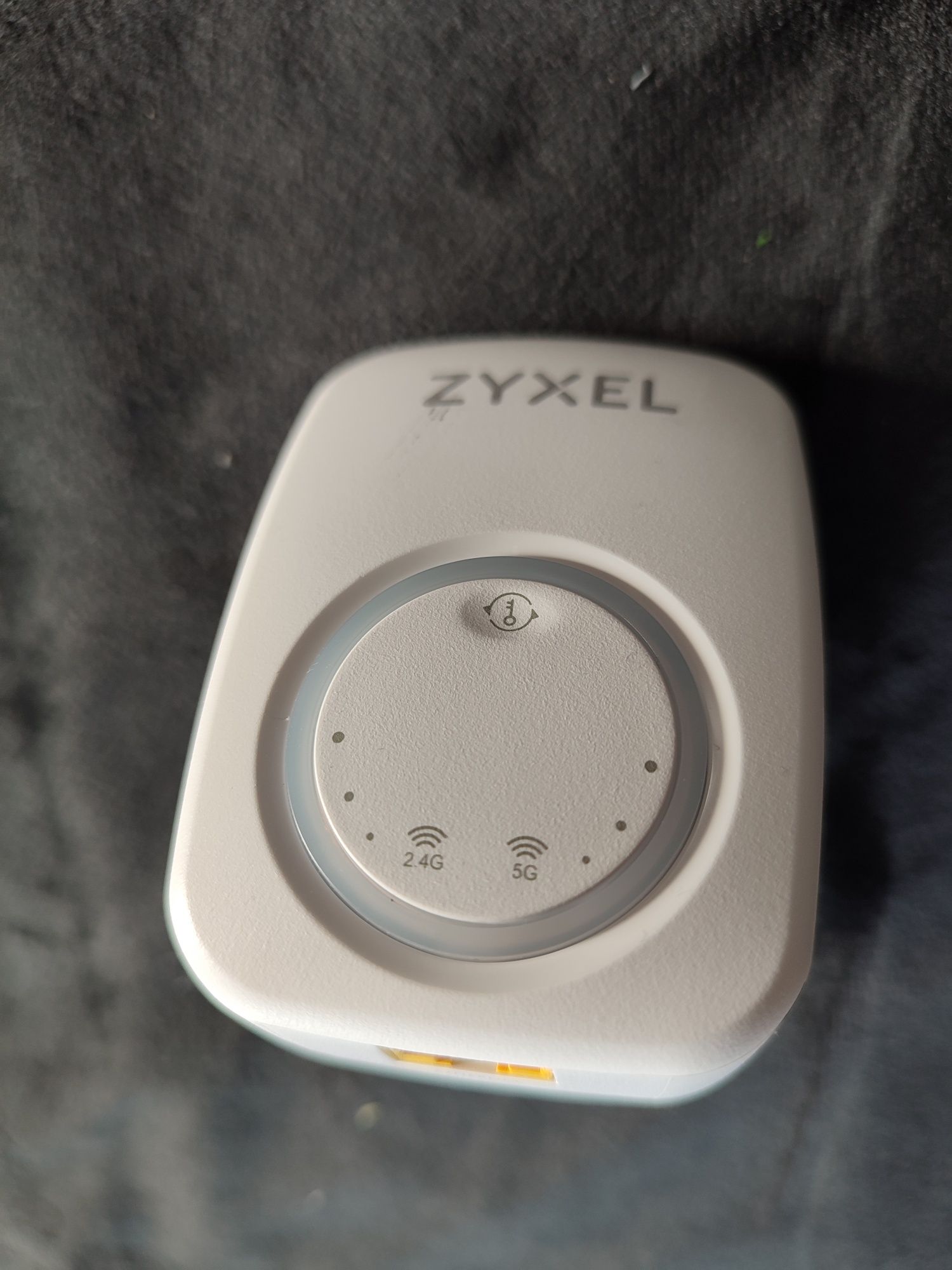Nowy Wzmacniacz sygnału Wi-Fi Zyxel WRE6505 v2