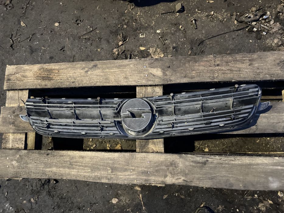 Решітка радіатора Opel Vectra C