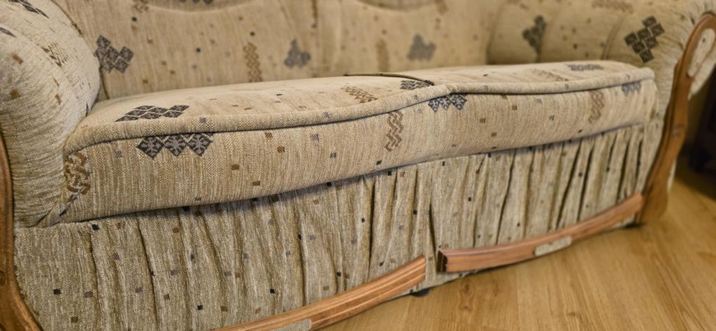 Komplet wypoczynkowy - sofa i dwa fotele