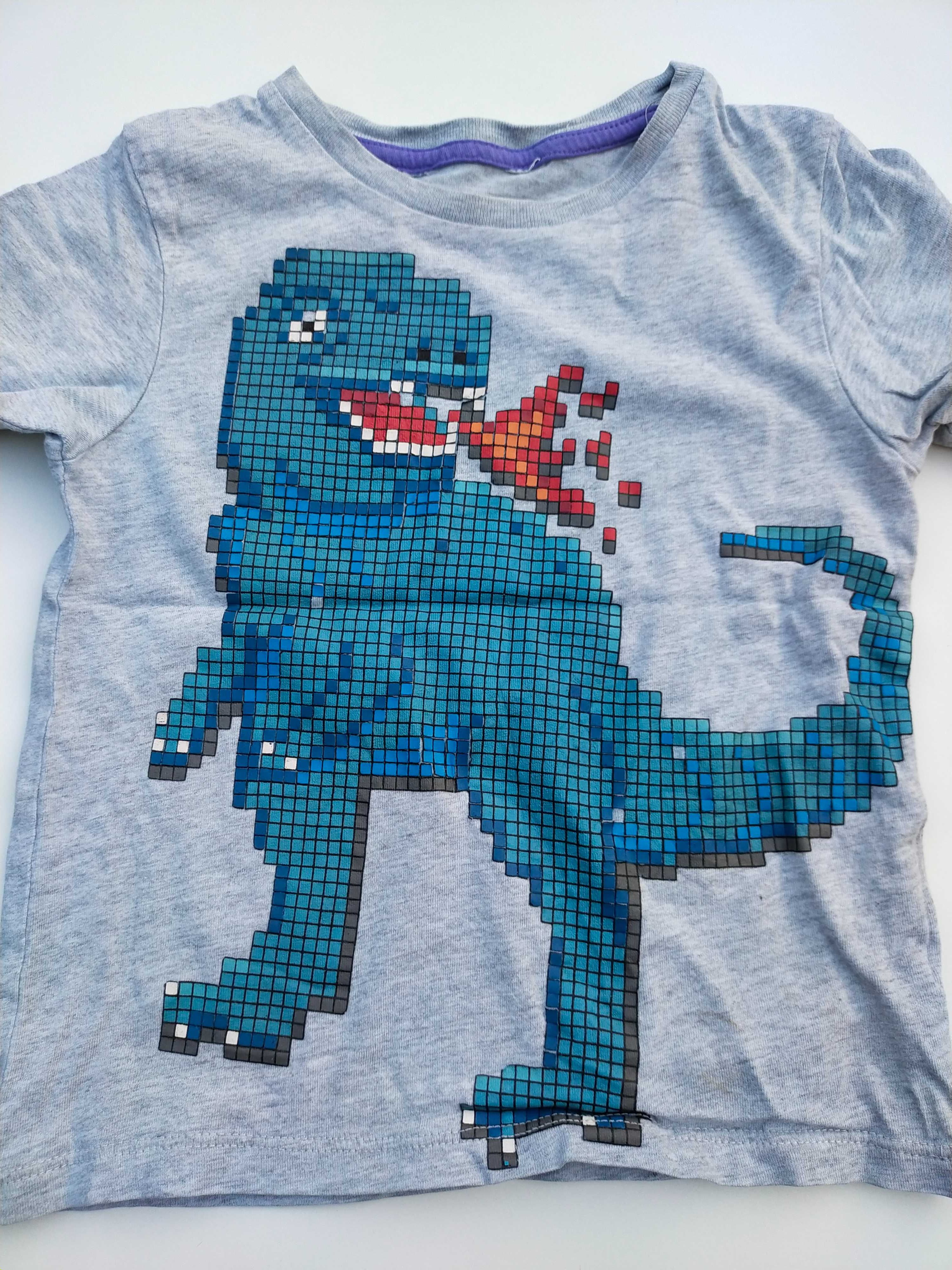 Fajna koszulka T-shirt z dinozaurem