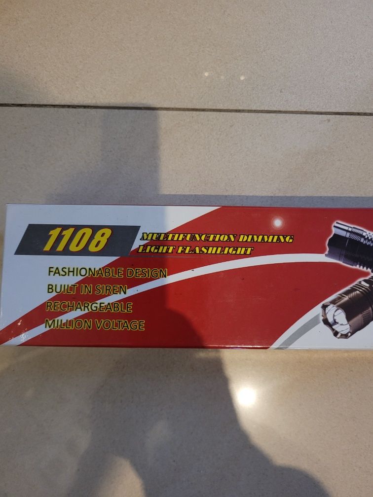 Latarka z paralizator 1108 + ładowarka